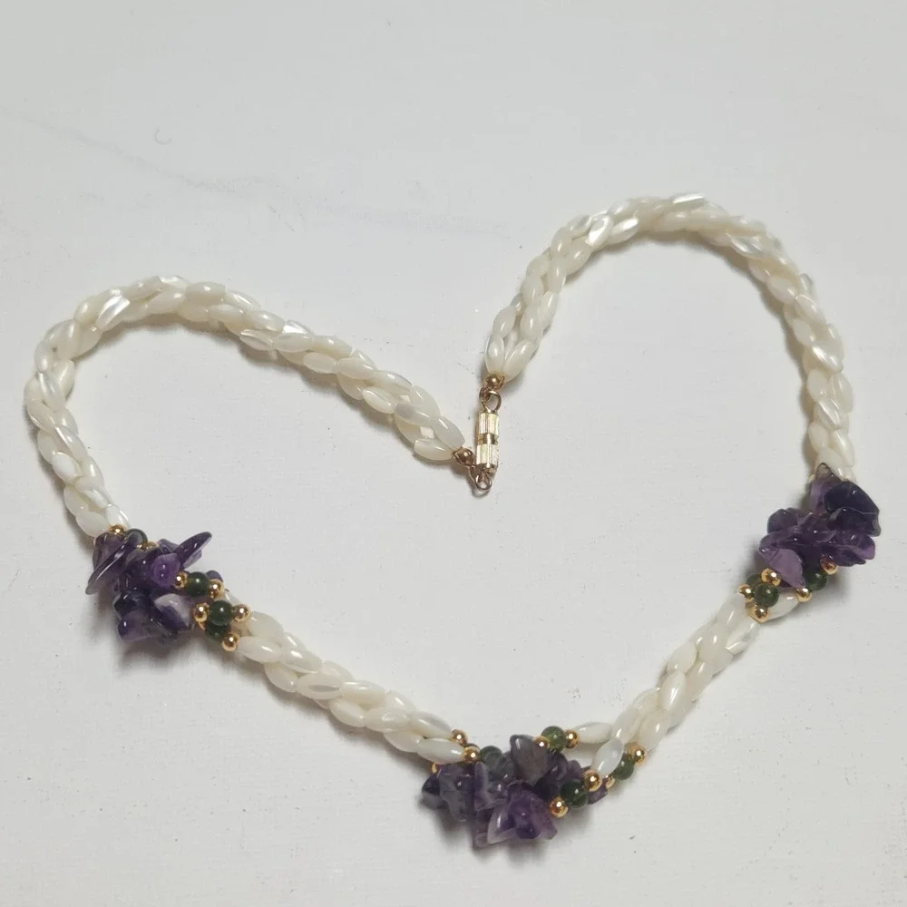 Vintage Mother of Pearl Amethyst Jade Chip Multi Strand Necklace Gold Tone Clasp - Picture 9 of 15